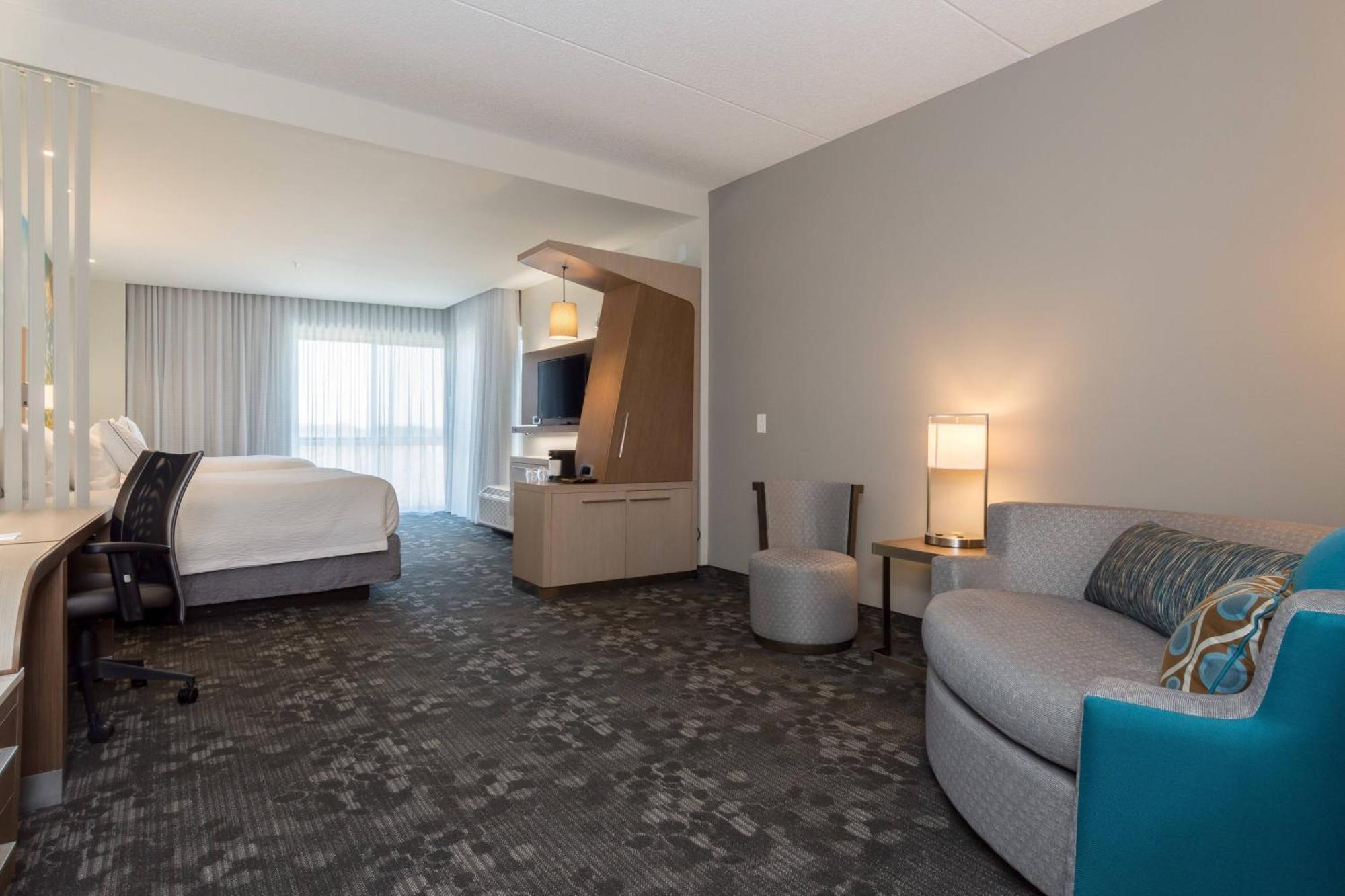 Courtyard By Marriott Fayetteville Fort Liberty - Спринг Лейк Екстериор снимка