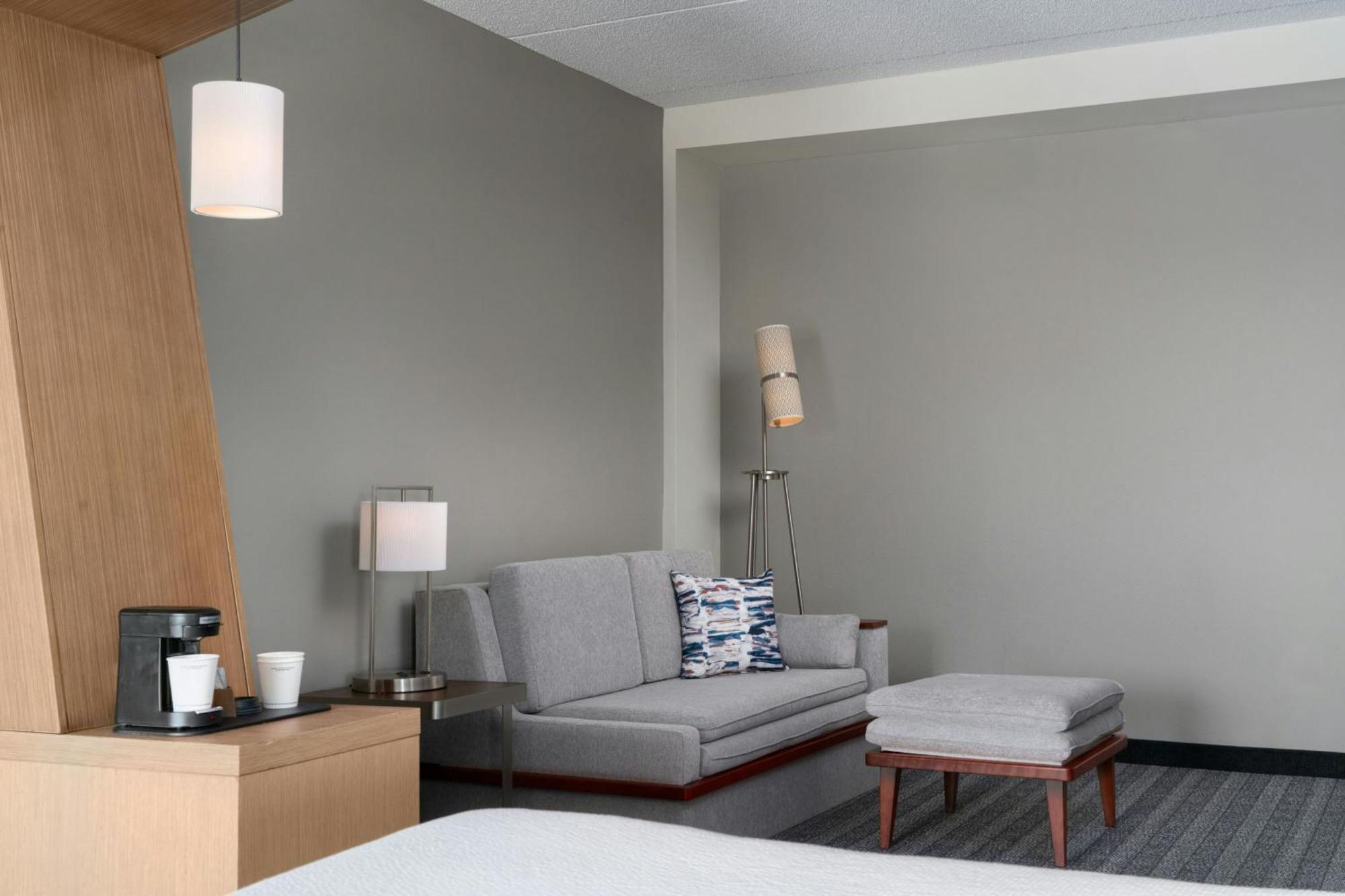 Courtyard By Marriott Fayetteville Fort Liberty - Спринг Лейк Екстериор снимка