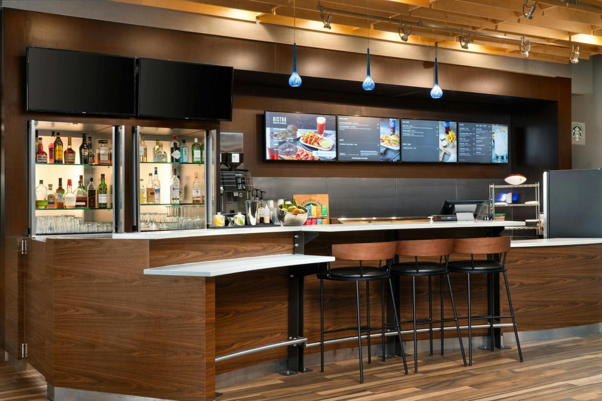 Courtyard By Marriott Fayetteville Fort Liberty - Спринг Лейк Екстериор снимка