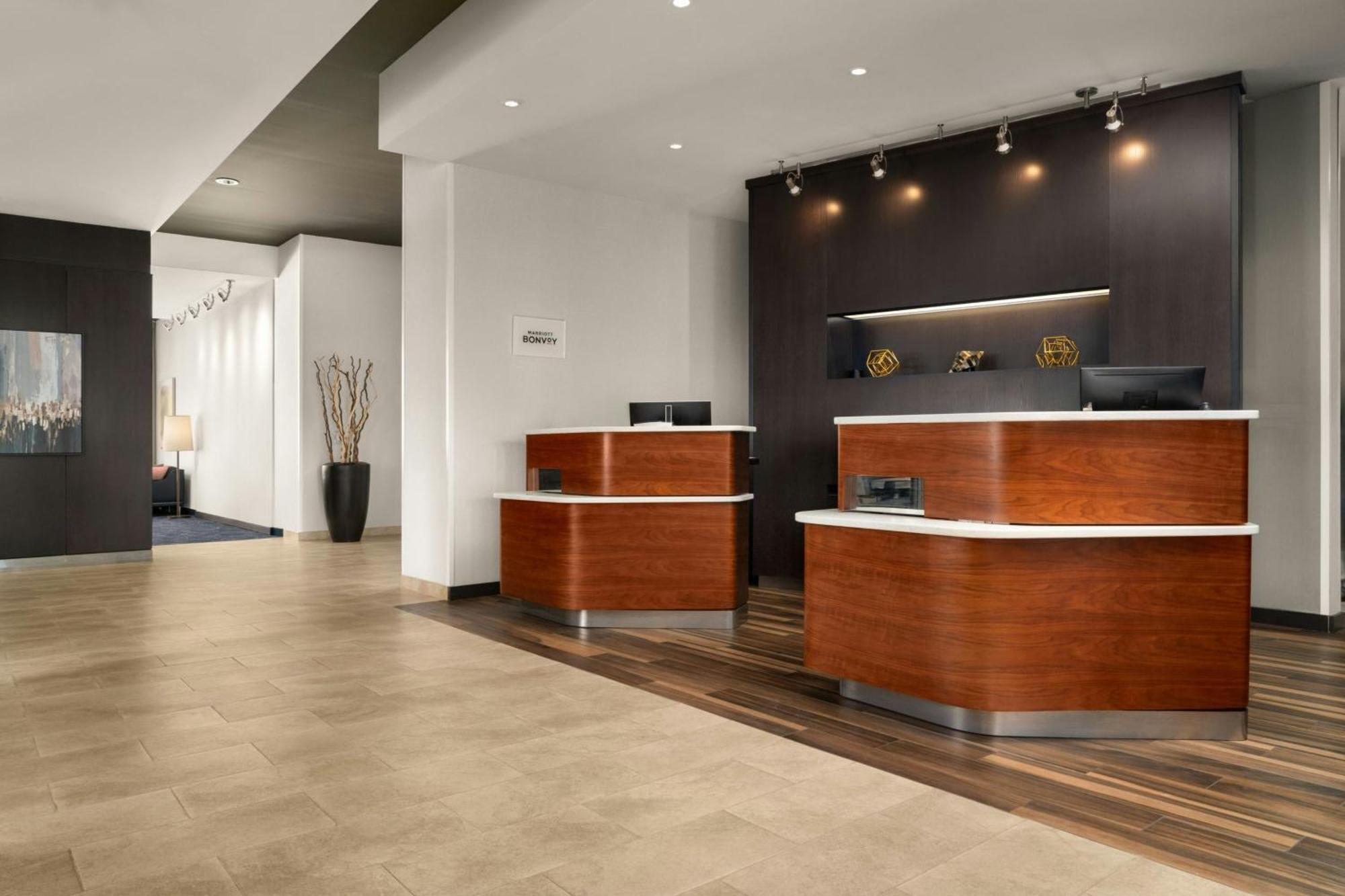Courtyard By Marriott Fayetteville Fort Liberty - Спринг Лейк Екстериор снимка