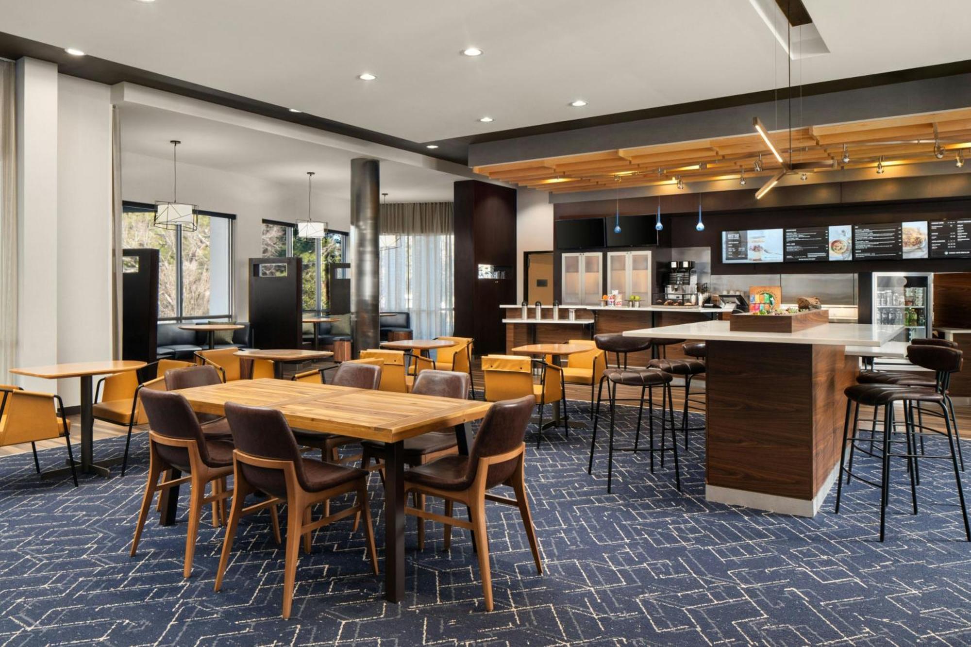 Courtyard By Marriott Fayetteville Fort Liberty - Спринг Лейк Екстериор снимка