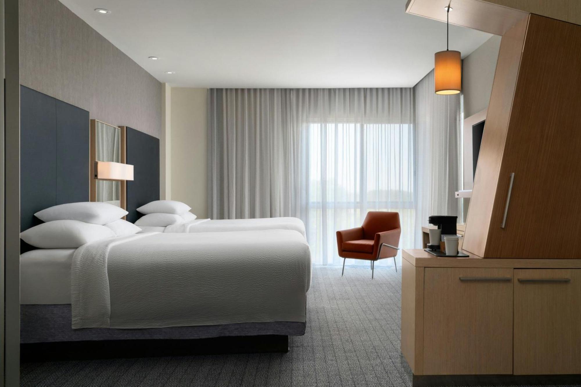 Courtyard By Marriott Fayetteville Fort Liberty - Спринг Лейк Екстериор снимка