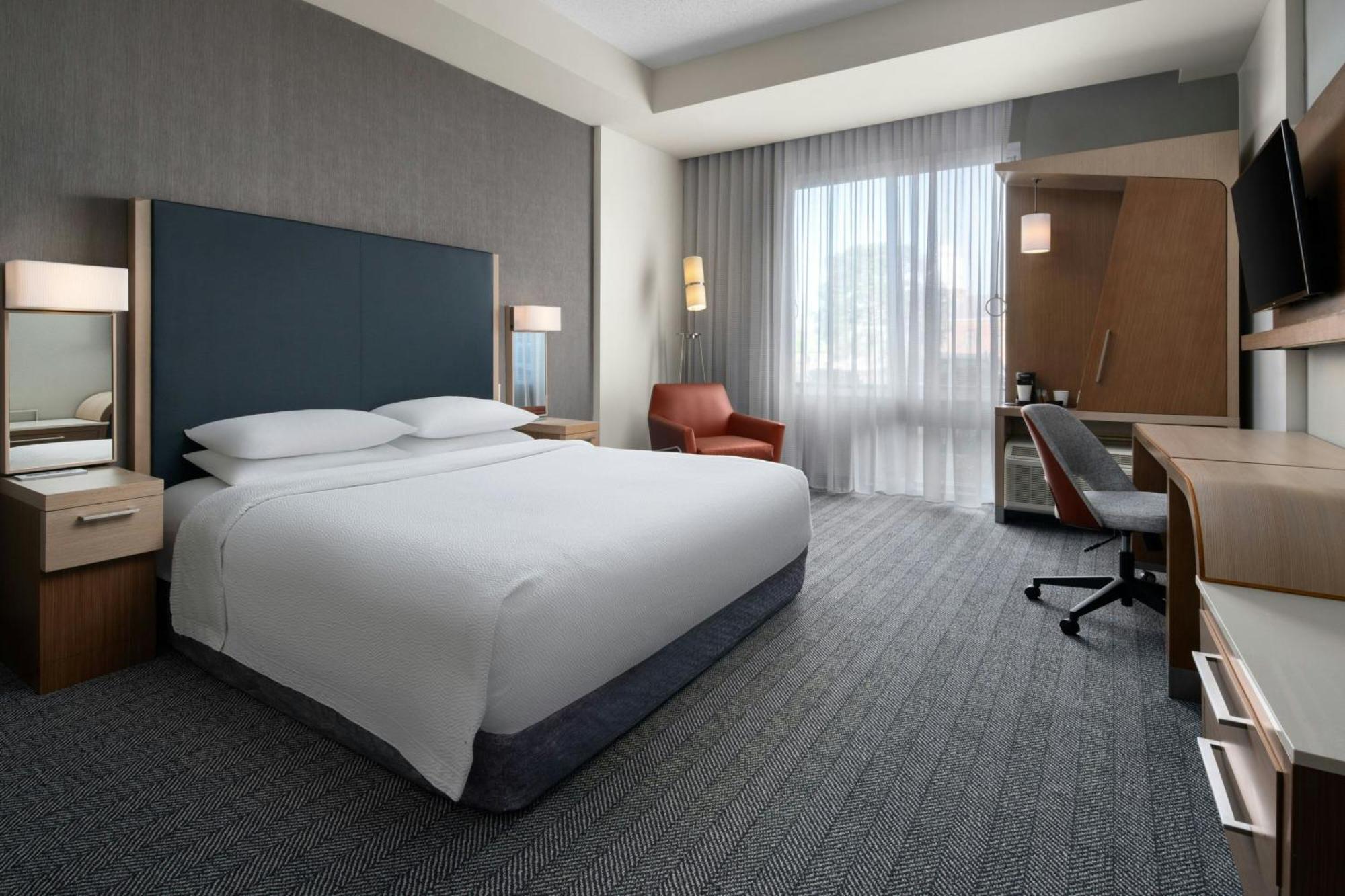 Courtyard By Marriott Fayetteville Fort Liberty - Спринг Лейк Екстериор снимка