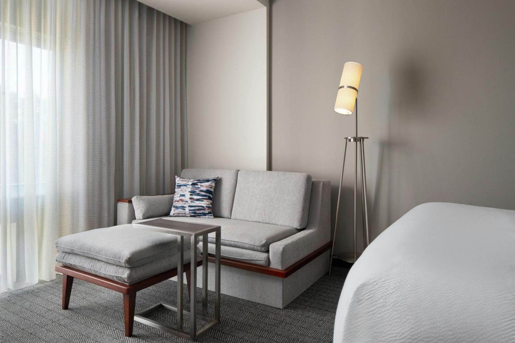 Courtyard By Marriott Fayetteville Fort Liberty - Спринг Лейк Екстериор снимка